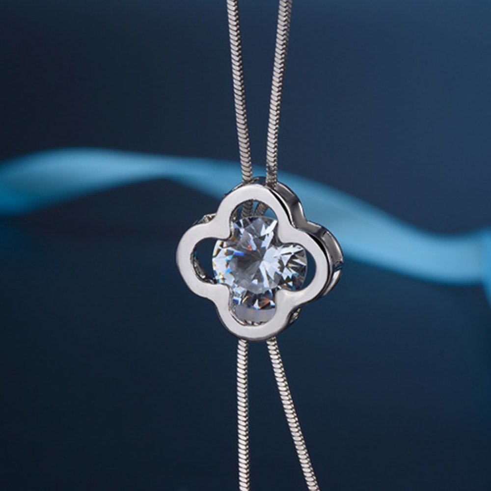 NEW 925 Sterling Silver Diamond Clover Necklace - Picture 7 of 8